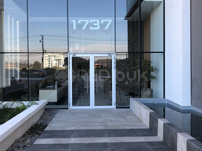 Studio apartment with a beautiful view.