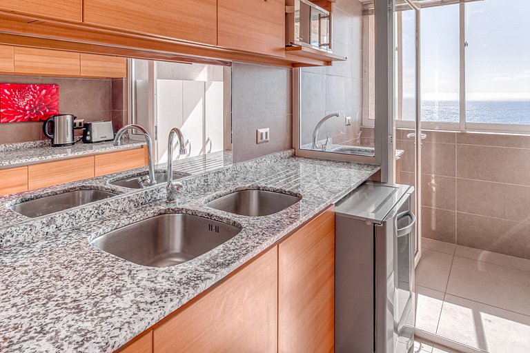 Apartment with panoramic ocean views in Concón