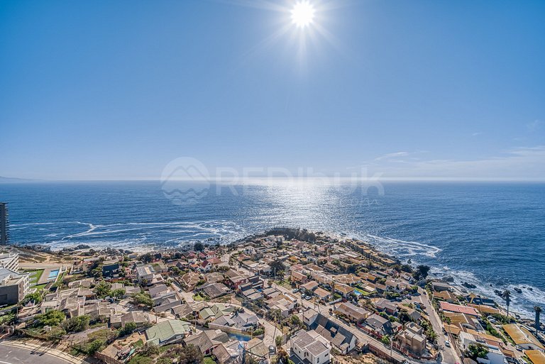 Apartment with panoramic ocean views in Concón