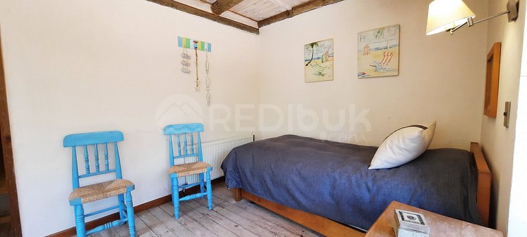 Casa en Zapallar con hermosa vista y jardín.