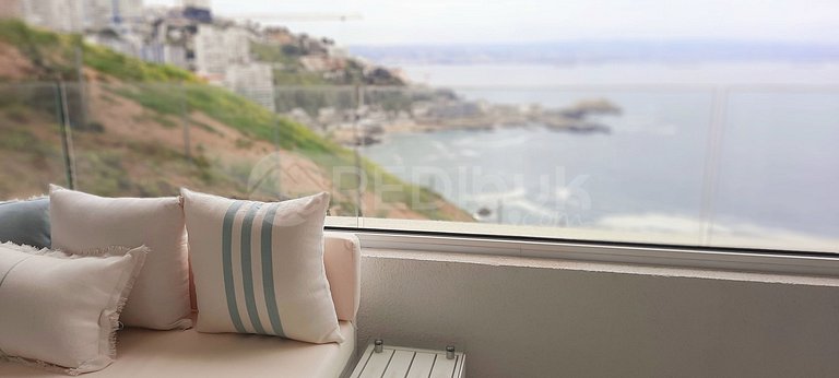 Cozy and Beautiful Apartment with Ocean View