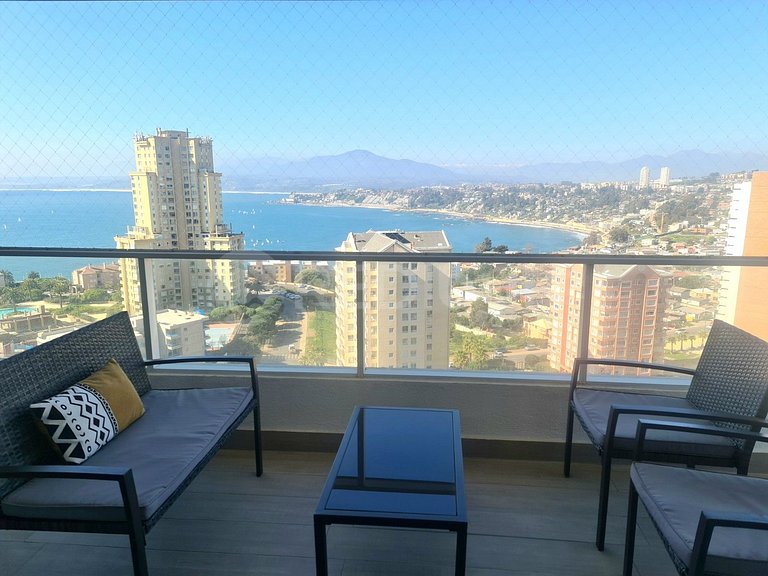 Spacious Family Apartment with Ocean View.