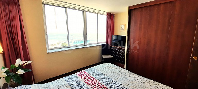 Departamento en Primera Línea con Hermosa Vista al Mar