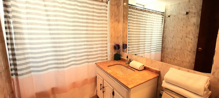 First Line Apartment With Beautiful Ocean View