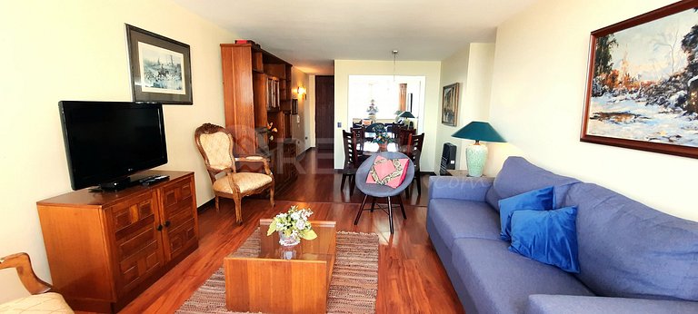 First Line Apartment With Beautiful Ocean View