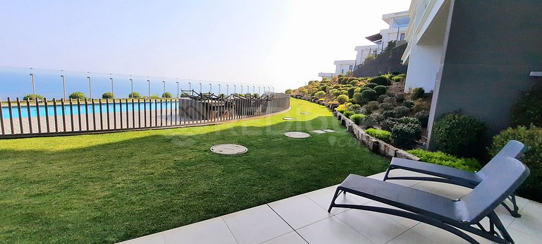 Moderno Departamento con Vista Despejada al Mar