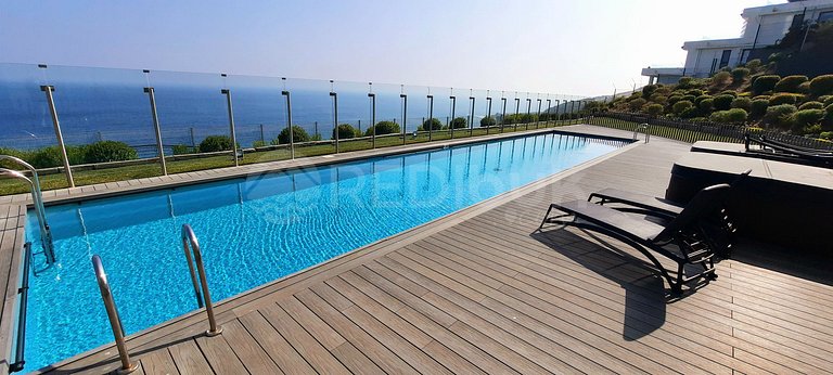 Modern Apartment with Open Ocean View