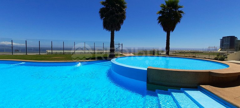 Spacious Apartment with Ocean View in Reñaca