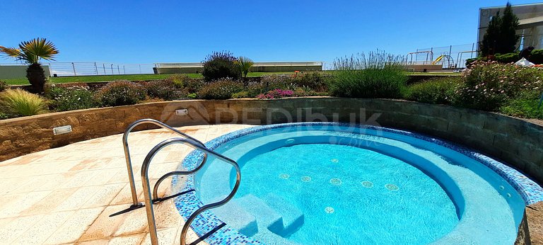 Spacious Apartment with Ocean View in Reñaca