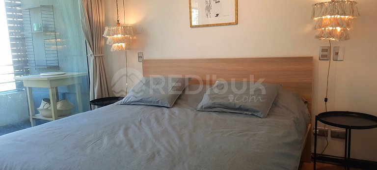 Spacious apartment in the exclusive sector of Vitacura.