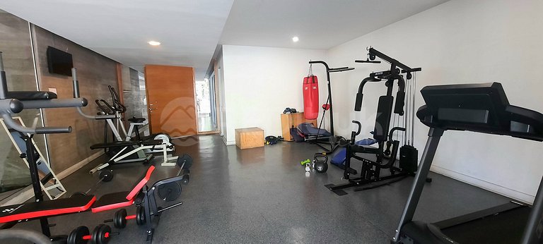 Spacious apartment in the exclusive sector of Vitacura.