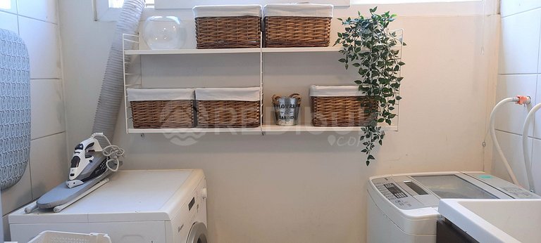 Spacious apartment in the exclusive sector of Vitacura.