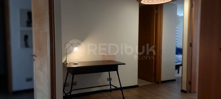 Spacious apartment in the exclusive sector of Vitacura.