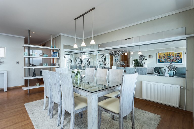 Spacious Apartment with Ocean View in Reñaca