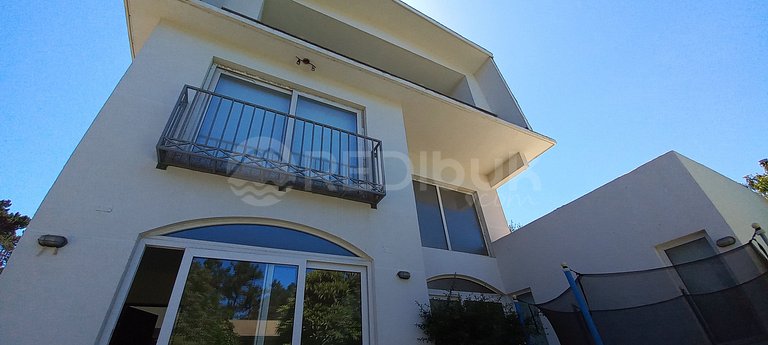 Spacious House with good location in El Canelo