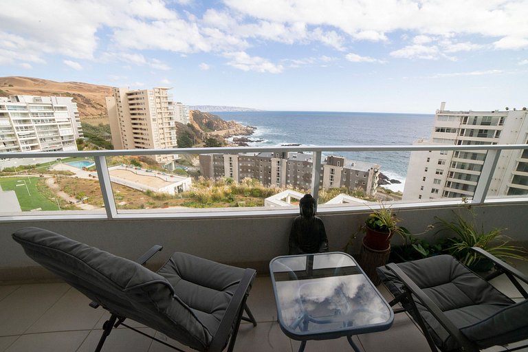 Beautiful apartment with ocean views in Concón.