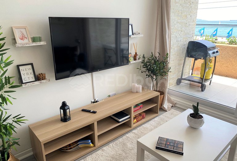Incomparable apartment in front of the Reñaca beach.