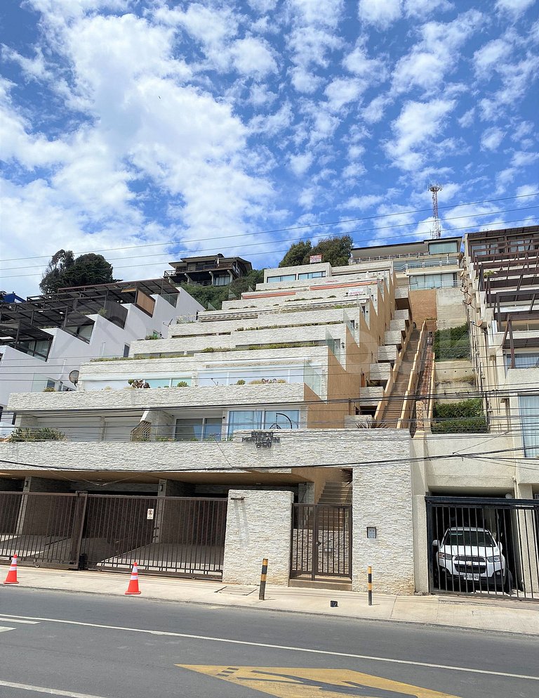 Incomparable apartment in front of the Reñaca beach.