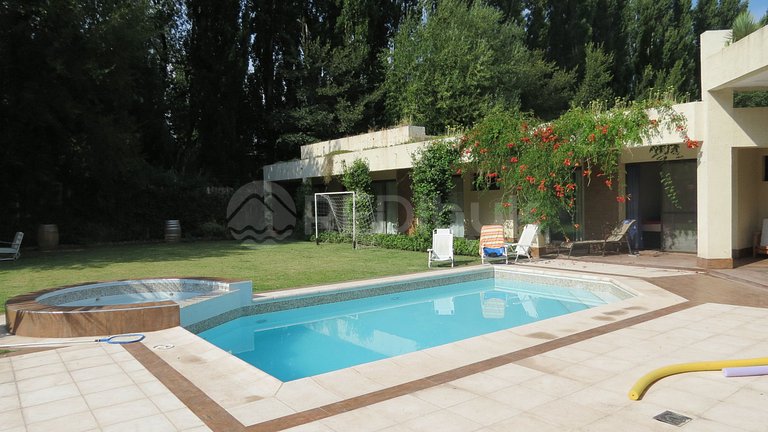 House in Villa Longone with Pool - Wine Route