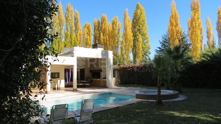 House in Villa Longone with Pool - Wine Route