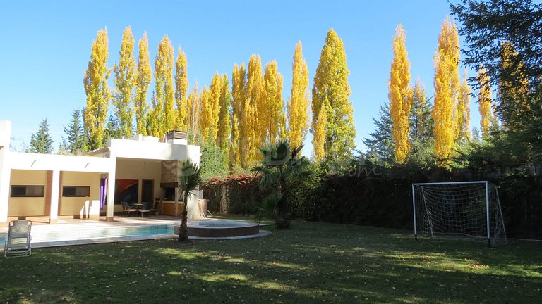 House in Villa Longone with Pool - Wine Route