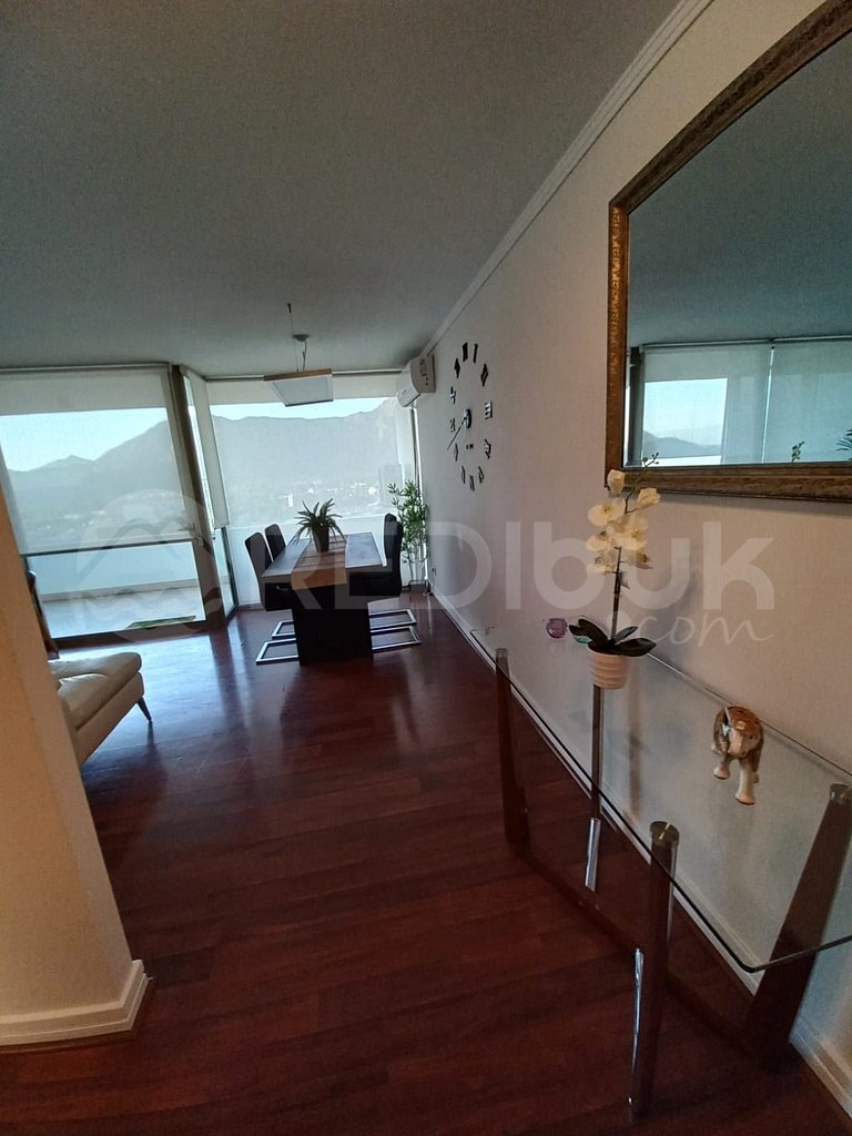 Moderno Departamento con Excelente Ubicación en Las Condes
