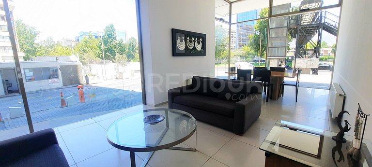Moderno Departamento con Excelente Ubicación en Las Condes