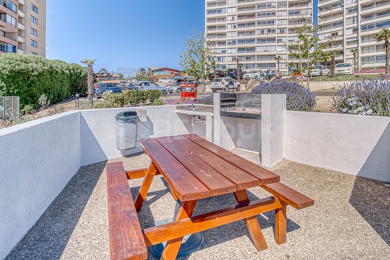 Apartment with a clear view of the sea in Concón.