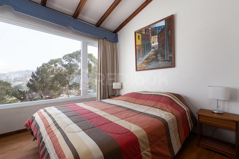 Comfortable House with Exceptional Location in Reñaca