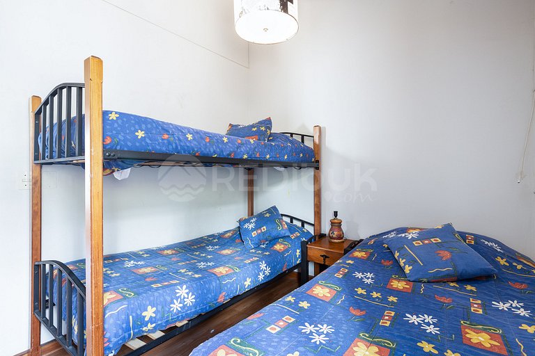 Comfortable House with Exceptional Location in Reñaca