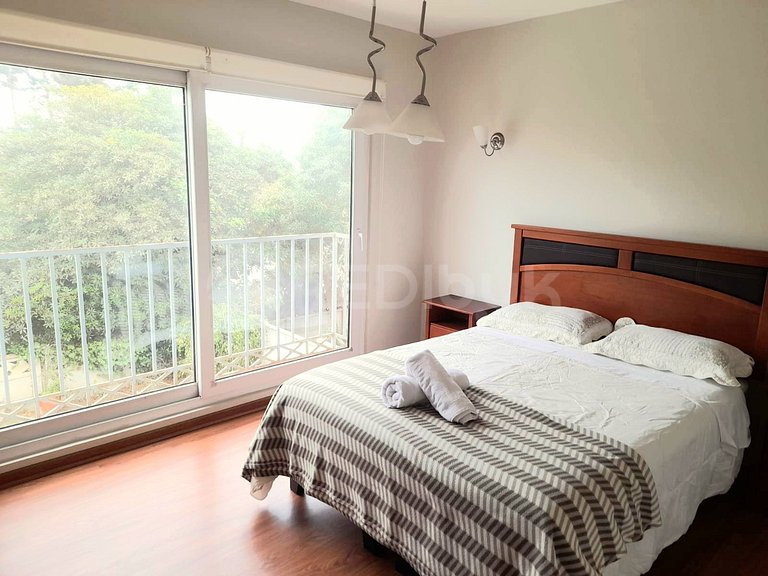 Spacious House with good location in El Canelo
