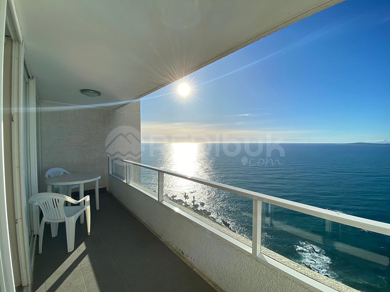 Beautiful Apartment with Unobstructed View