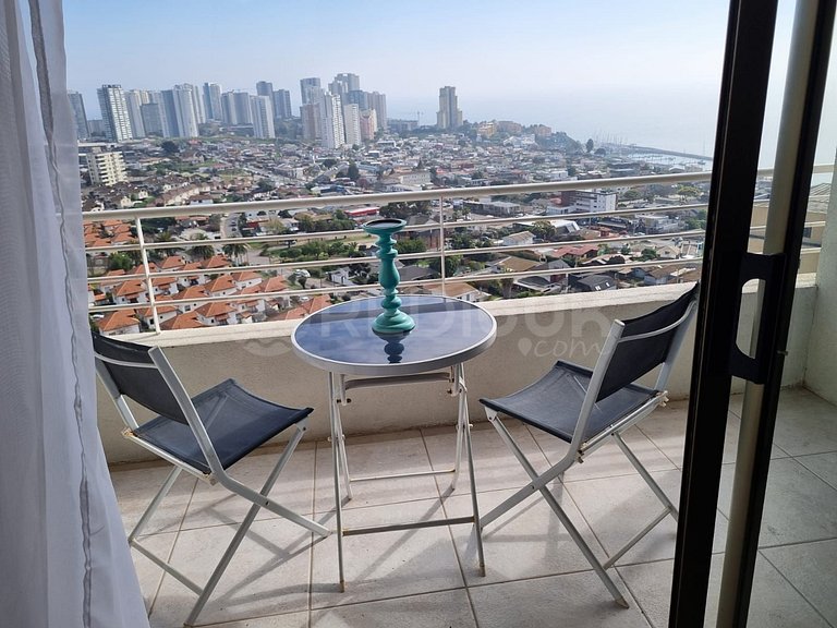 Apartment with a clear view of the sea in Concón.