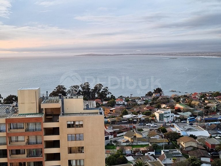 Apartment with a clear view of the sea in Concón.