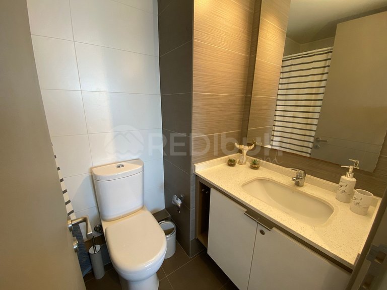 Beautiful Apartment with Unobstructed Ocean View