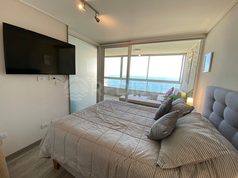 Beautiful Apartment with Unobstructed Ocean View