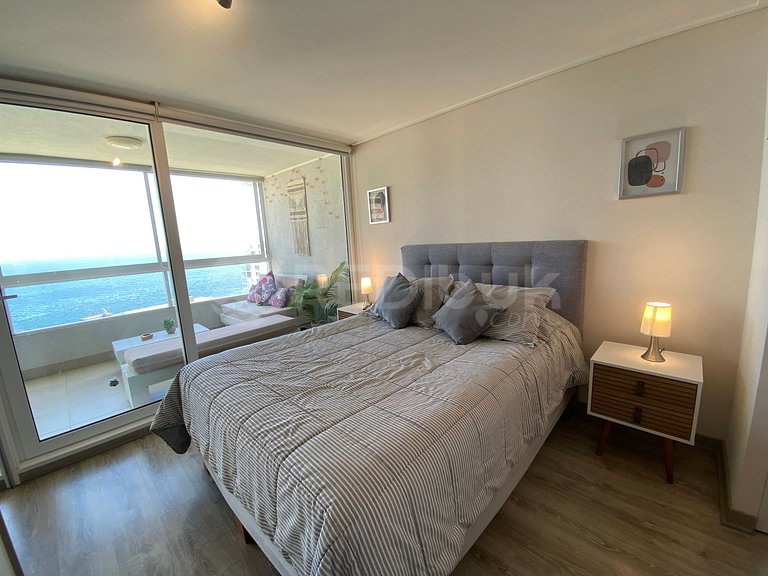 Beautiful Apartment with Unobstructed Ocean View