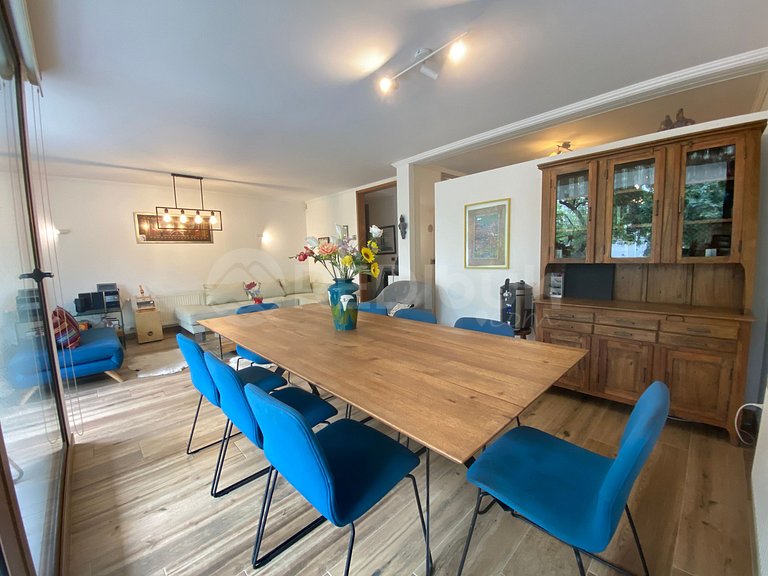 Spacious and Beautiful, Close to Metro and Parks