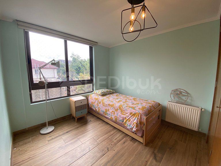 Spacious and Beautiful, Close to Metro and Parks