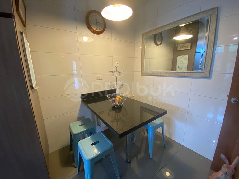 Spacious and Beautiful, Close to Metro and Parks