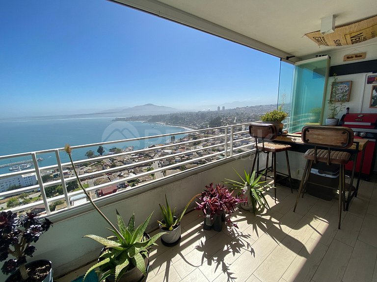 Beautiful and Spacious, Beautiful Ocean View
