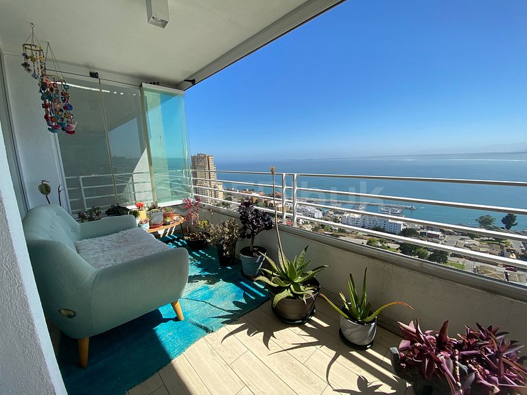 Beautiful and Spacious, Beautiful Ocean View