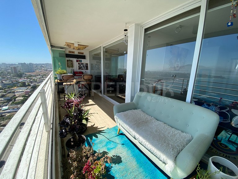 Beautiful and Spacious, Beautiful Ocean View