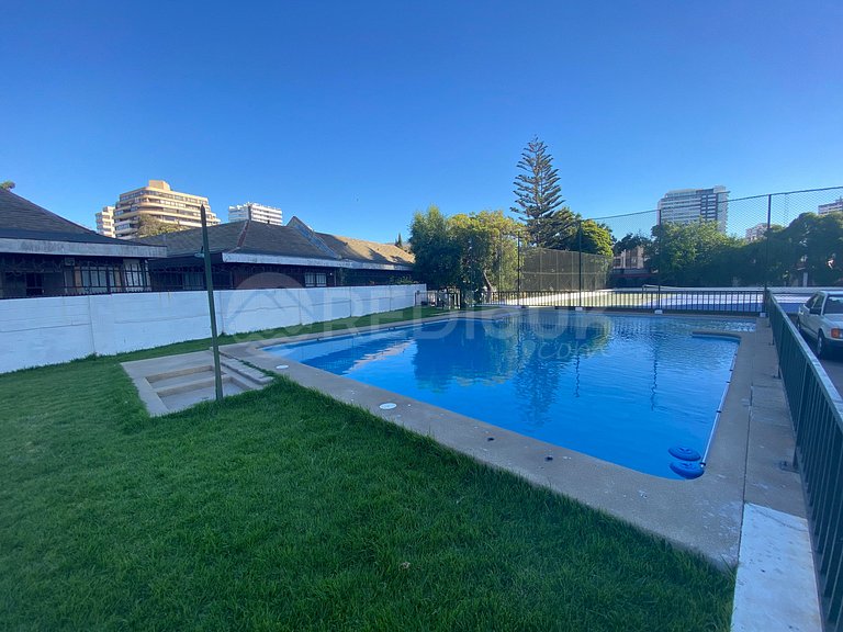 Apartment excellent location in front of the beach