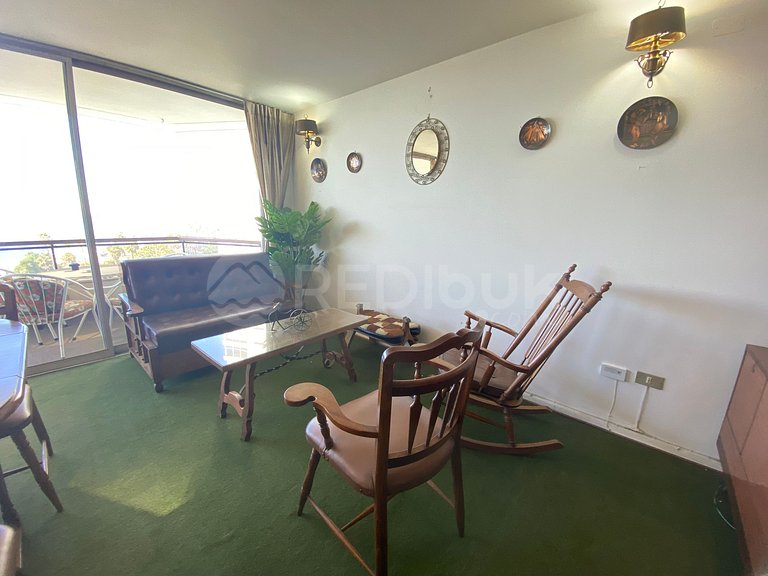 Apartment excellent location in front of the beach
