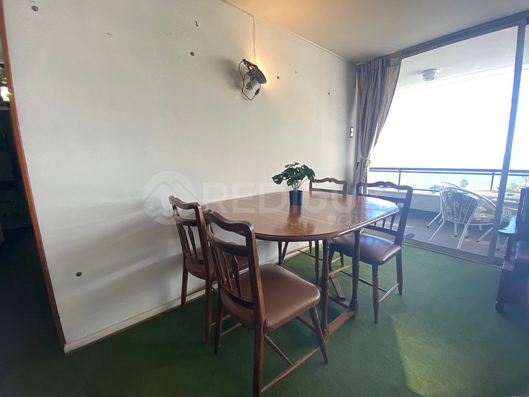 Apartment excellent location in front of the beach