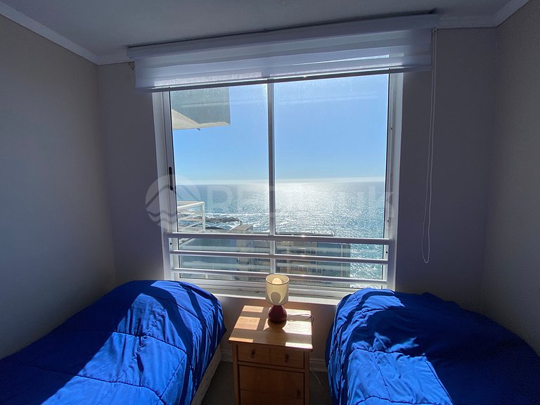 Estupendo Depto con Vista al Mar frente a Cochoa.