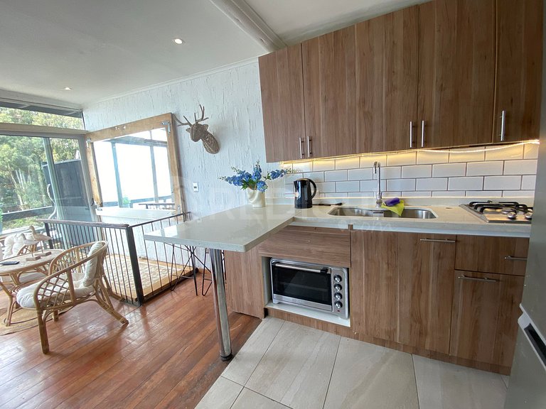 Beautiful Rustic Cabin in Playa Negra