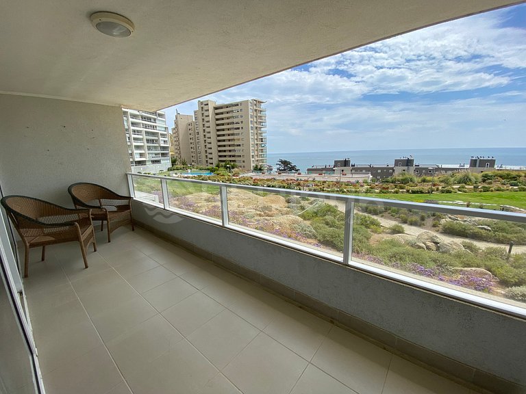 Beautiful Apartment with Ocean View