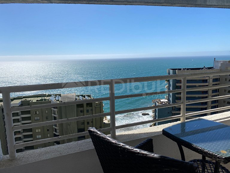Recently remodeled apartment in Reñaca with ocean views